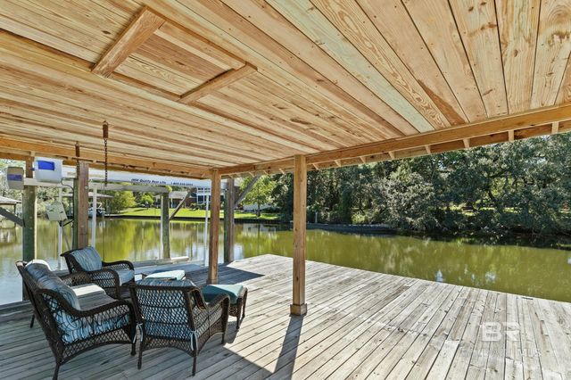 18818 James Road, Gulf Shores, AL 36542