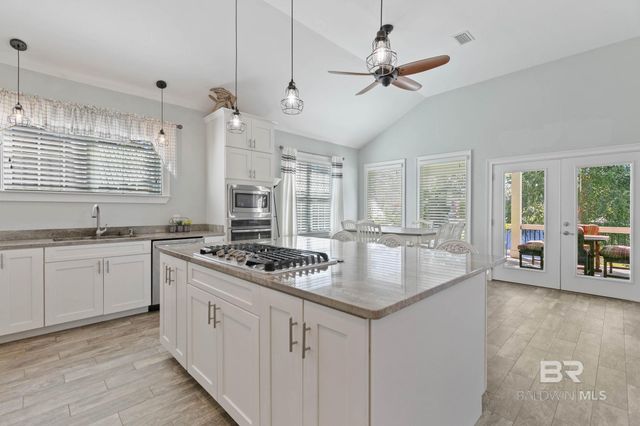 18818 James Road, Gulf Shores, AL 36542