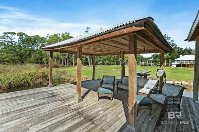 18818 James Road, Gulf Shores, AL 36542