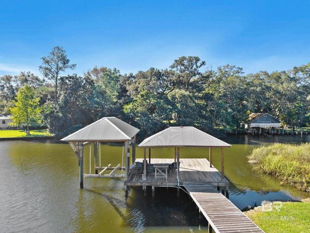 18818 James Road, Gulf Shores, AL 36542