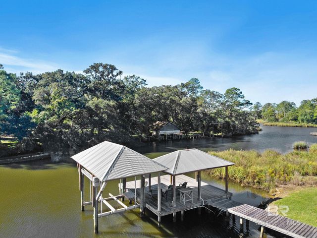 18818 James Road, Gulf Shores, AL 36542