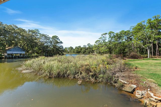 18818 James Road, Gulf Shores, AL 36542