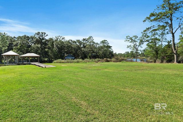 18818 James Road, Gulf Shores, AL 36542