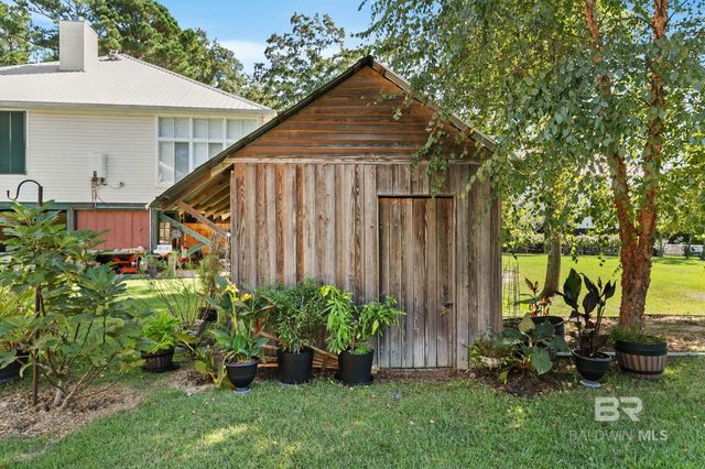 18818 James Road, Gulf Shores, AL 36542