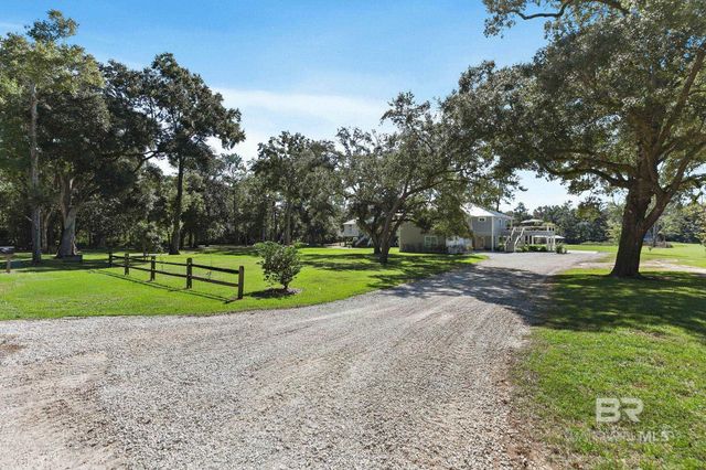 18818 James Road, Gulf Shores, AL 36542