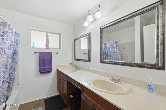 1114 E 9th Place, Casa Grande, AZ 85122