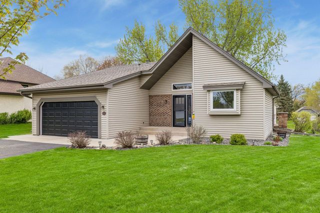 5679 Erik Lane, Shoreview, MN 55126