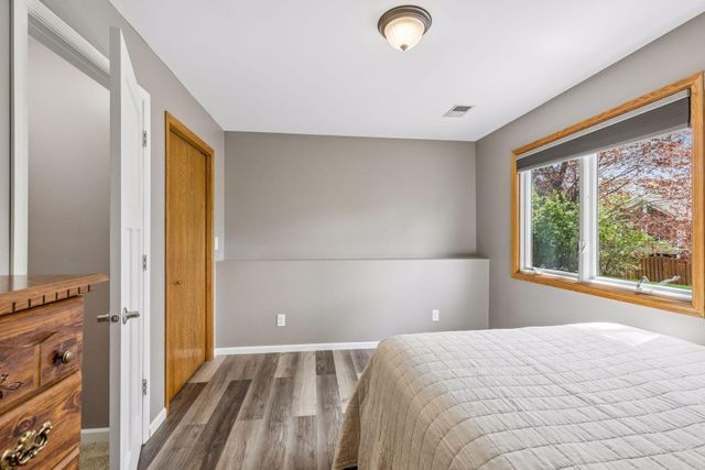 5679 Erik Lane, Shoreview, MN 55126