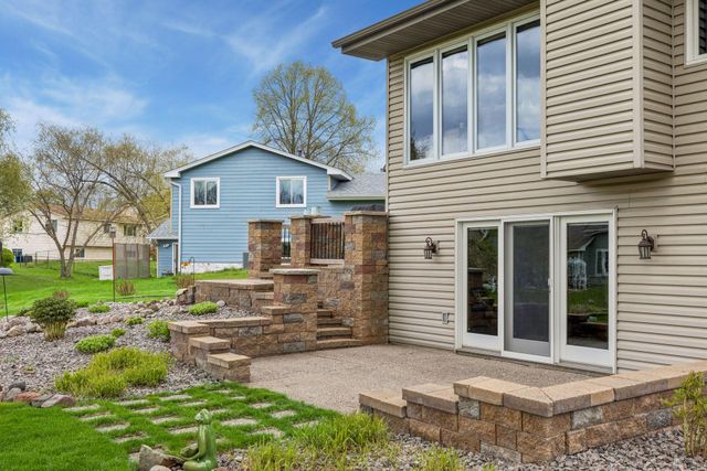 5679 Erik Lane, Shoreview, MN 55126