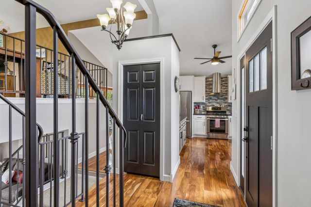 5679 Erik Lane, Shoreview, MN 55126