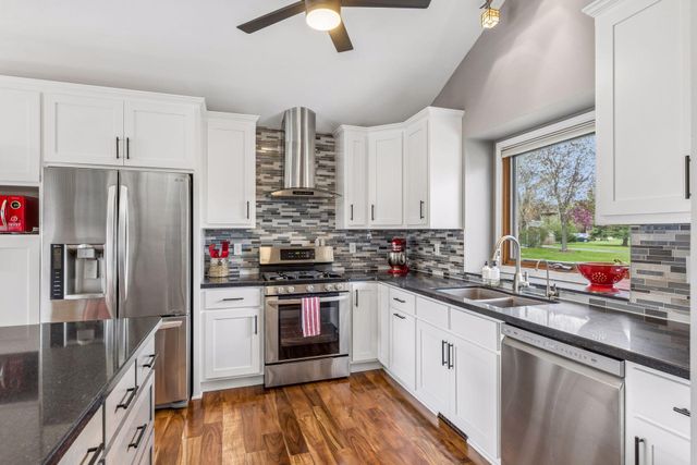 5679 Erik Lane, Shoreview, MN 55126