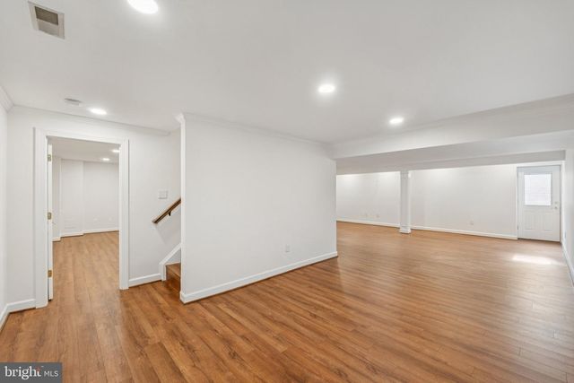 4 YELLOW PLUM CT, Rockville, MD 20850