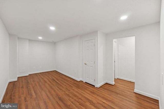 4 YELLOW PLUM CT, Rockville, MD 20850