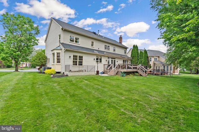 4 YELLOW PLUM CT, Rockville, MD 20850