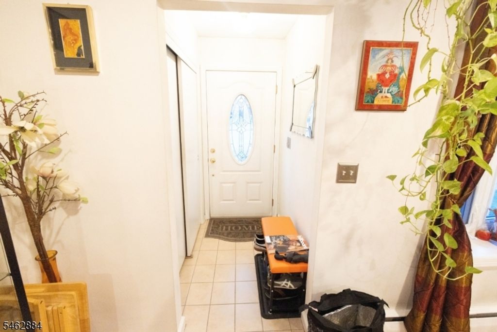 74 Raritan Rd, Linden City, NJ 07036 — photo 2