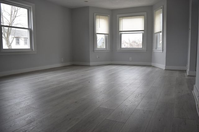 796 Charlton Street, Southbridge, MA 01550