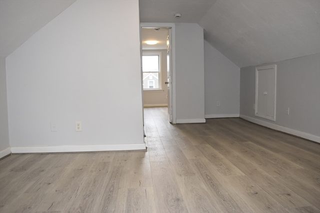 796 Charlton Street, Southbridge, MA 01550