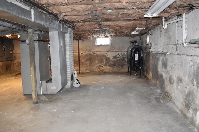 796 Charlton Street, Southbridge, MA 01550