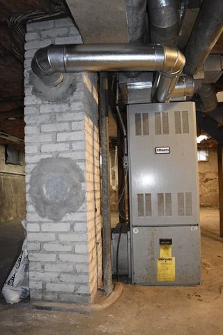 796 Charlton Street, Southbridge, MA 01550