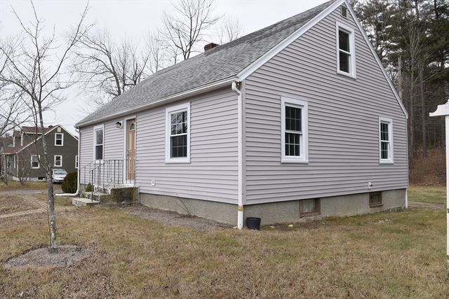 796 Charlton Street, Southbridge, MA 01550