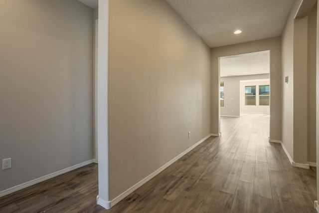 942 Lazuli Road SE, Rio Rancho, NM 87124