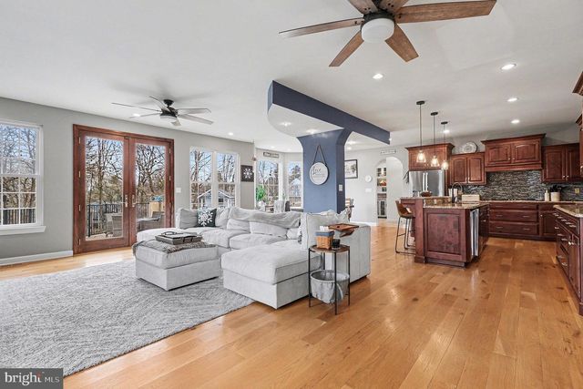 1007 WYOMING CIR, Lincoln University, PA 19352