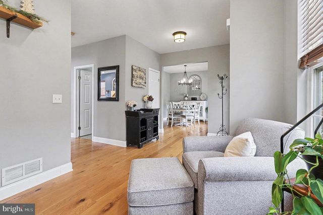 1007 WYOMING CIR, Lincoln University, PA 19352