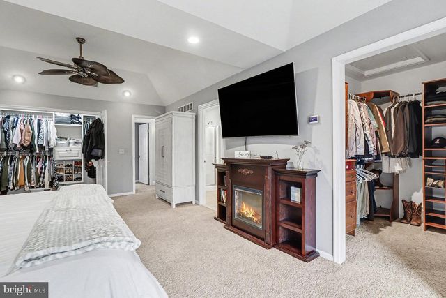 1007 WYOMING CIR, Lincoln University, PA 19352