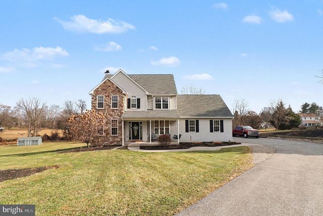 1007 WYOMING CIR, Lincoln University, PA 19352