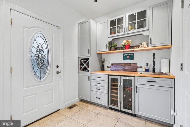 1007 WYOMING CIR, Lincoln University, PA 19352