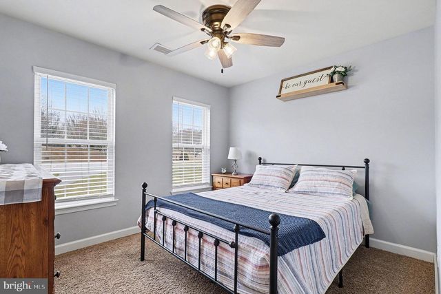 1007 WYOMING CIR, Lincoln University, PA 19352