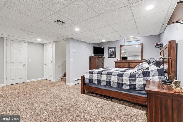 1007 WYOMING CIR, Lincoln University, PA 19352