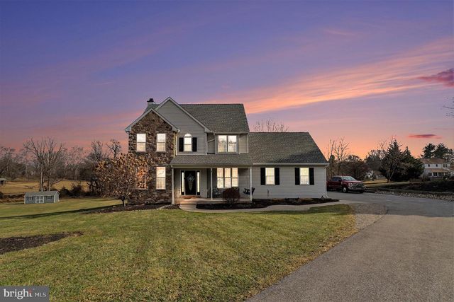 1007 WYOMING CIR, Lincoln University, PA 19352