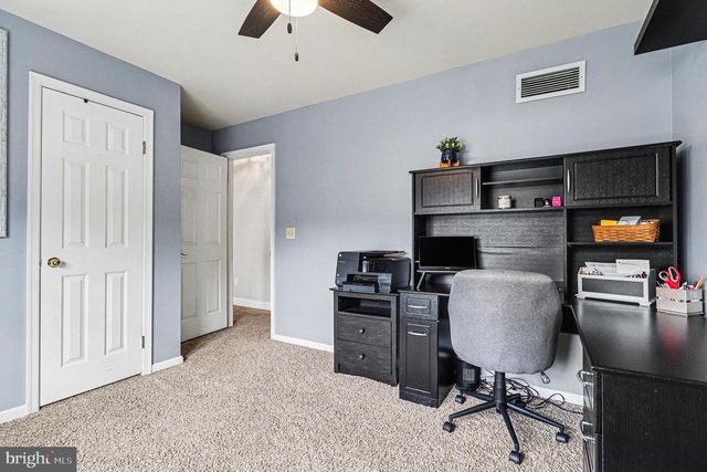 1007 WYOMING CIR, Lincoln University, PA 19352