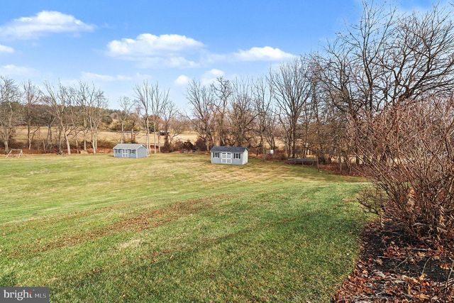 1007 WYOMING CIR, Lincoln University, PA 19352