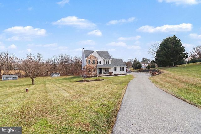 1007 WYOMING CIR, Lincoln University, PA 19352