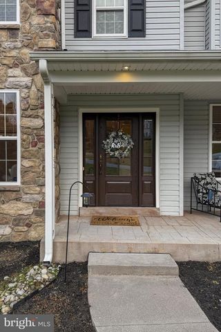 1007 WYOMING CIR, Lincoln University, PA 19352