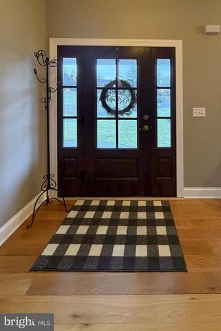 1007 WYOMING CIR, Lincoln University, PA 19352