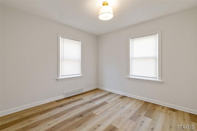 6823 Julian Avenue, University City, MO 63130