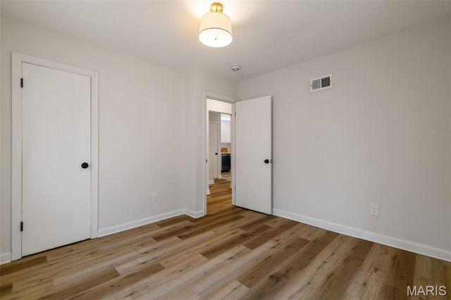 6823 Julian Avenue, University City, MO 63130