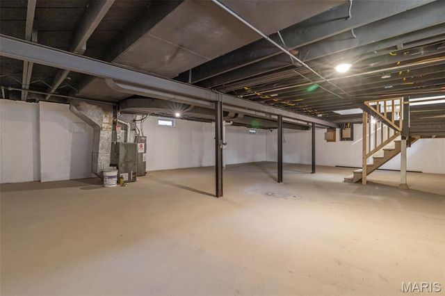 6823 Julian Avenue, University City, MO 63130