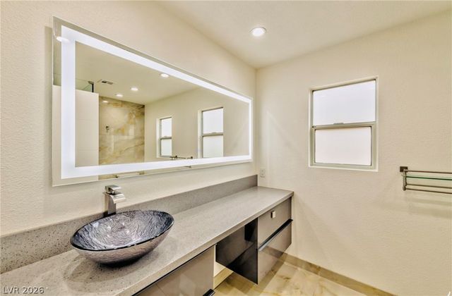 9845 Via Delores Avenue, Las Vegas, NV 89117