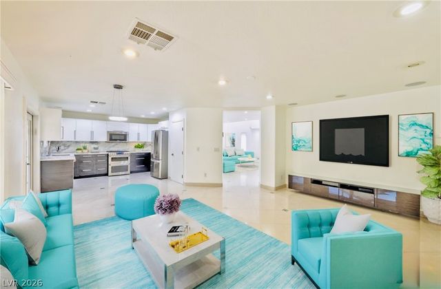 9845 Via Delores Avenue, Las Vegas, NV 89117