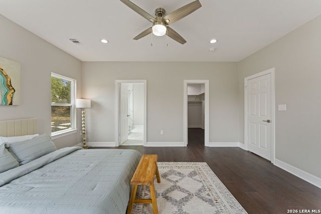 1090 Arcadia Dr, Canyon Lake, TX 78133