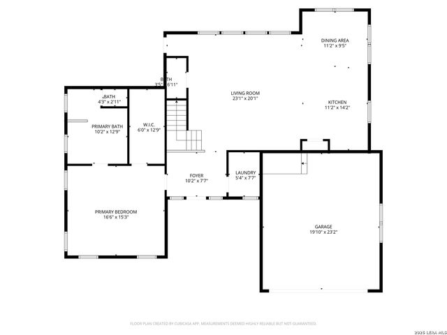 1090 Arcadia Dr, Canyon Lake, TX 78133