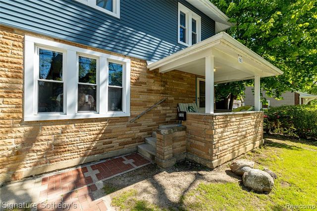 711 Granger Avenue, Ann Arbor, MI 48104
