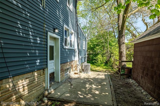 711 Granger Avenue, Ann Arbor, MI 48104