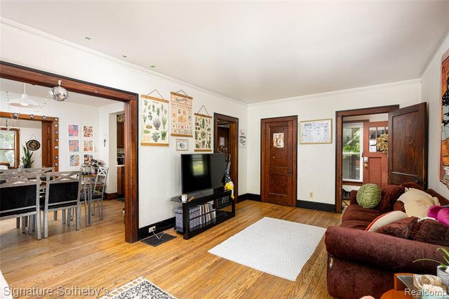 711 Granger Avenue, Ann Arbor, MI 48104