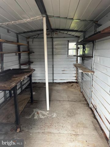 100 ROBERTS, Toms River, NJ 08755