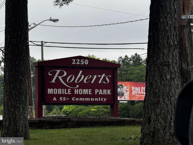 100 ROBERTS, Toms River, NJ 08755